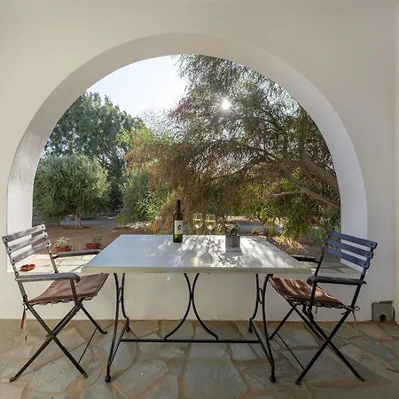 Parosland Hotel Alikí